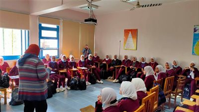 ندوة عن المبادرات الرئاسية بإعلام غرب الإسكندرية (صور)