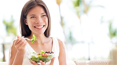 3 أطعمة لمواجهة اكتئاب ما بين الفصول يجب أن تتناوليها يوميا