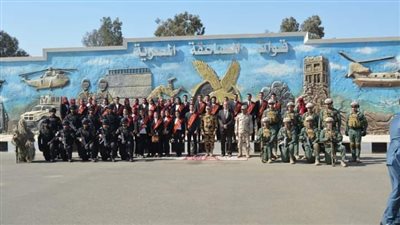 وفد عين شمس في زيارة وحدات الصاعقة عرين الأبطال