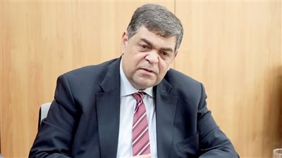 أشرف حاتم: قانون المسئولية الطبية يحسن بيئة العمل ويؤمن الأطباء