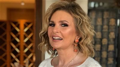 موسم الرياض يُعيد يسرا إلى المسرح