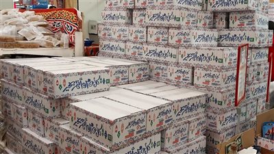 بلح أسواني وسكر وأرز، السلاسل التجارية تطرح كرتونة رمضان بـ 155 جنيها