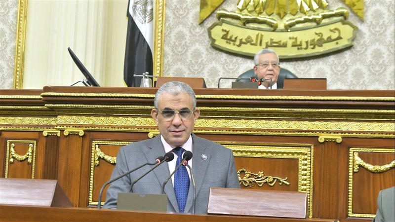 مناقشة قانون العلاوات،