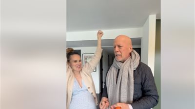 ديمي مور توجه رسالة لـ بروس ويليس في عيد ميلاده: سعيدة باحتفالي بك