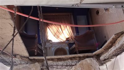 سقوط سقف شقة مخالفة ونجاة سكانها ببني سويف