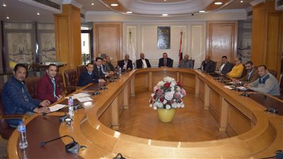 الزيني رئيسا لشعبة مواد البناء ورضيوي وجابر نائبان بتجارية القاهرة