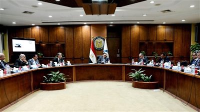 الملا لرؤساء شركات الإنتاج: لابد من استخدام خطط غير تقليدية للنمو