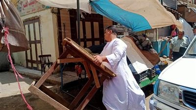 تحرير 13 محضر إشغال طريق بدير مواس في المنيا