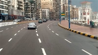 استمرار الأمطار على الإسكندرية بالتزامن مع نوة الشمس الكبرى (صور) 