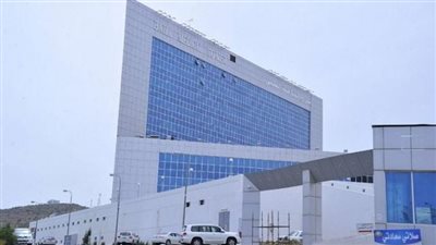 استئصال ورم يزن 20 كيلوجرام من مريضة سعودية