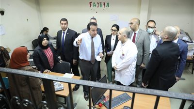 وزير الصحة: مد العمل بعيادات المعهد القومي للقلب لـ 8 مساء 