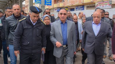 محافظ الإسكندرية يفتتح أعمال تطوير ورفع كفاءة موقف سيرفيس الكيلو21