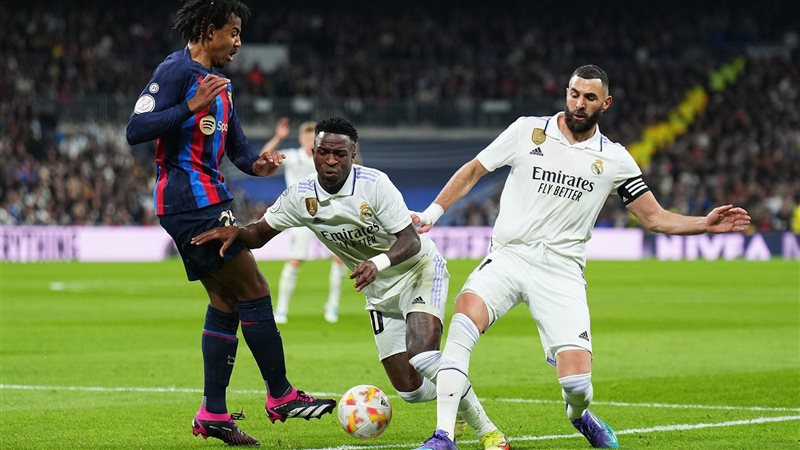 برشلونة، فيتو