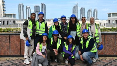 طلاب الجامعة الألمانية بالقاهرة يزورون العلمين الجديدة