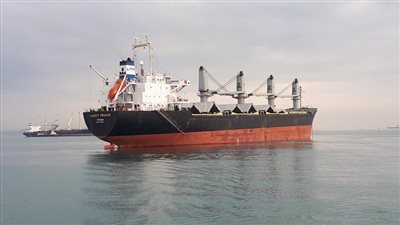 تداول 37 ألف طن بضائع عامة وتصدير 22 ألف طن فوسفات عبر ميناء سفاجا