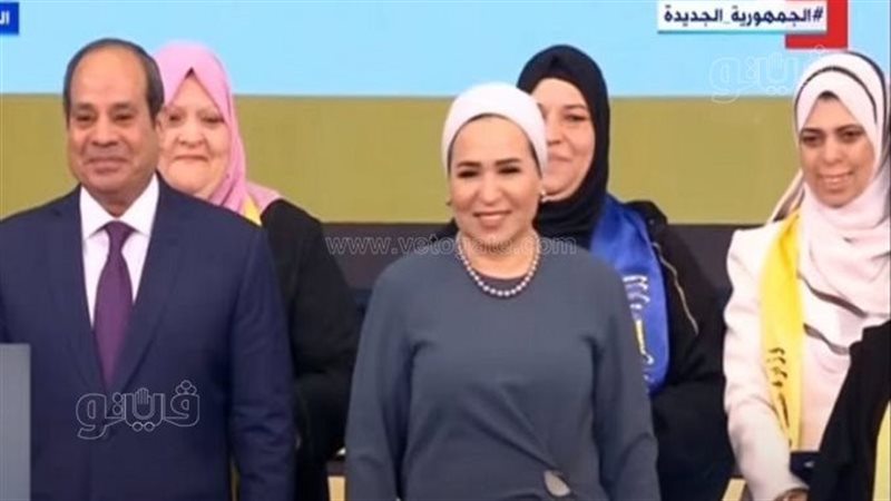 الرئيس السيسي وقرينته