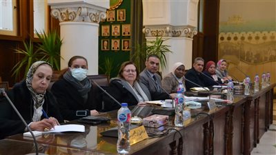 طلاب جامعة الإسكندرية يمحون أمية 1065 مواطنًا بدورة يناير 2023