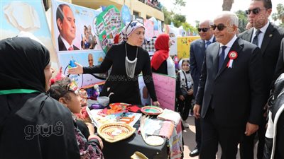 التعليم: لوحات استرشادية بالإشارات الأكثر استخداما لطلاب الصم والبكم بمدارس الجمهورية