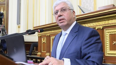 وزير التعليم العالي يعلن خطة رفع كفاءة بالمستشفيات الجامعية 