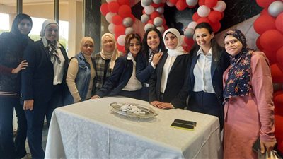 الشركة المصرية للمطارات تحتفل بعيد الأم وعيد تأسيس الشركة