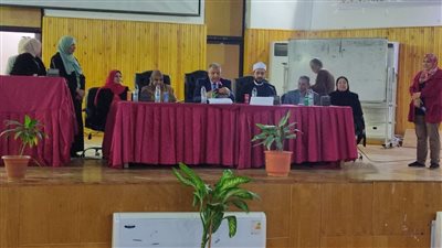 نائب رئيس جامعة الأزهر لفرع البنات يفتتح ندوة أسرة مستقرة