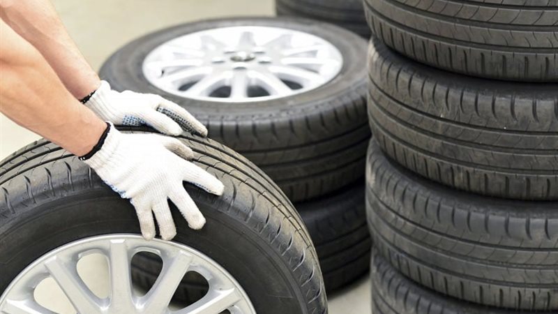 إطارات السيارات 