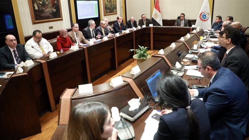 اجتماع وزير الصحة،فيتو