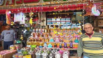 فوانيس رمضان في شارع الحمام بالشرقية.. بوجي وطمطم أبرز الأشكال والسعر من جنيه لـ 950 (فيديو وصور)