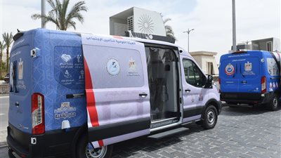 التخطيط تسلم 3 مراكز تكنولوجية متنقلة للنيابة العامة لتقديم الخدمات للمواطنين