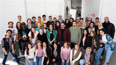 فريق استديو التصميم الدولي بجامعة عين شمس يشارك في ورشة عمل بأمريكا 