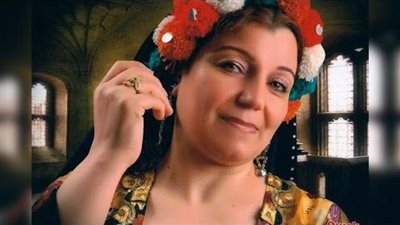 المطربة هدى السنباطي: بدأت الغناء في الموالد والأفراح الشعبية.. ومقارنة صوتي بأصالة يشرفني (حوار)