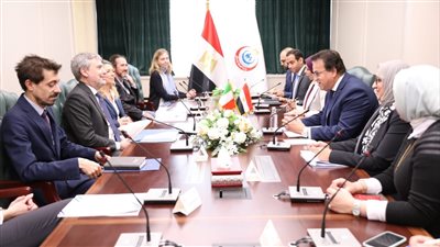 وزير الصحة يبحث مع سفير إيطاليا مشروع تحسين خدمات التمريض