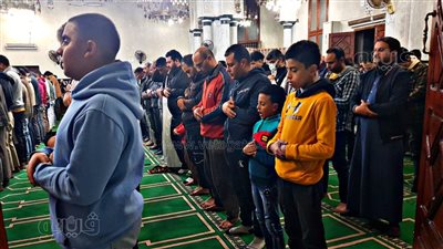 إقبال كبير على أول صلاة تراويح رمضان 2023 بمرسى مطروح (صور) 