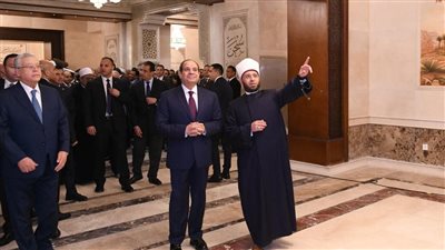 5 صور ترصد افتتاح السيسي لـ مركز مصر الثقافي الإسلامي بالعاصمة الإدارية الجديدة