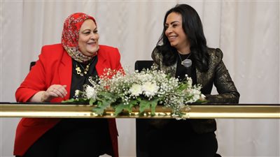 مايا مرسي تجتمع بمقررات وأعضاء فروع قومي المرأة (صور)
