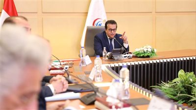 خالد عبد الغفار يكلف بوضع خطة لتشغيل مستشفى العاصمة الإدارية للتأمين الصحي 