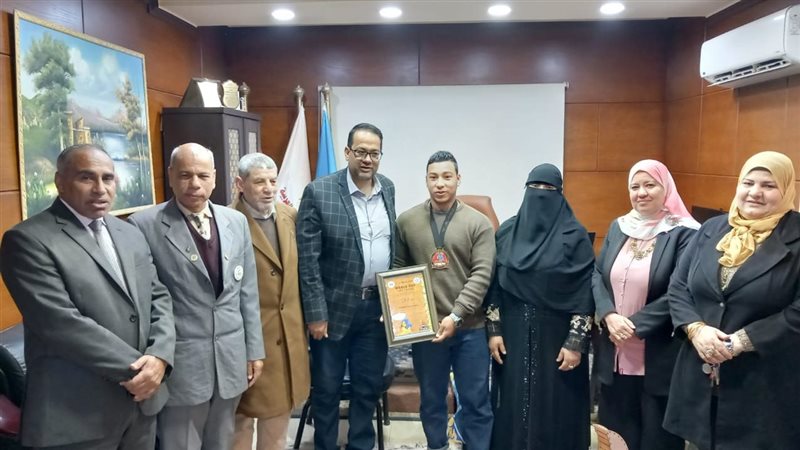 تعليم الغربية يكرم