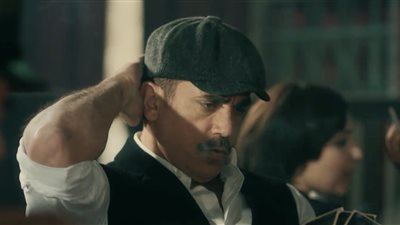  مسلسلات رمضان 2023، كرارة ينصب على الإنجليز بالقمار في الحلقة الأولى من سوق الكانتو