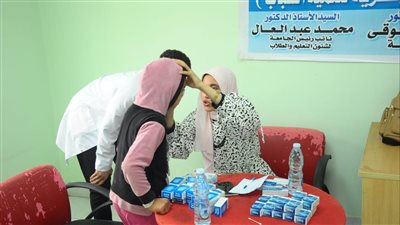 الشباب تواصل تنفيذ القوافل الطبية بقرى حياة كريمة في كفر الشيخ والقليوبية