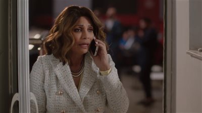 رد فعل مفاجئ من سوسن بدر عند سماعها خبر وفاة زوجها بالحلقة الأولى من مسلسل جميلة