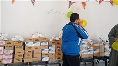 تزامنا مع رمضان.. معرض ملابس وقوافل توعوية لأهالي أبو مناع بدشنا (صور)
