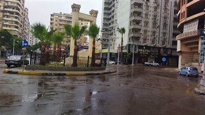 نوة عوة تضرب الإسكندرية في ثاني أيام رمضان (صور)