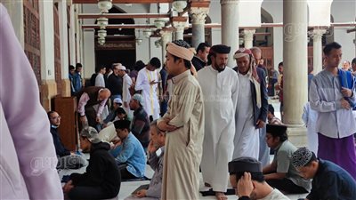 أجواء إيمانية خاصة من داخل الجامع الأزهر في صلاة الجمعة الأولى برمضان (فيديو وصور)