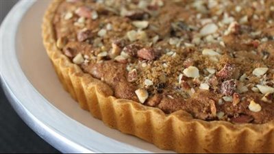 طريقة عمل تارت التمر بعين الجمل (فيديو)