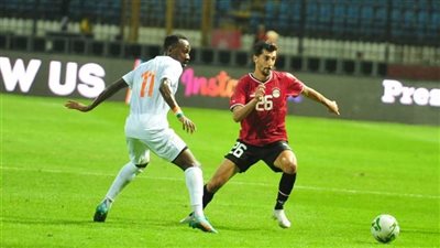 محمود حمادة أساسيا في أول مباراة رسمية له مع المنتخب الوطني