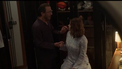 مذكرات زوج، طارق لطفي يحاول تغيير روتين حياته ويواجه زوجته عائشة بن أحمد