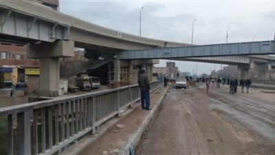 استمرار أعمال رفع كوبري الثلاجة بعد شهر من سقوطه في شبرا 