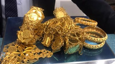 ضبط 6 محاولات تهريب بمطار القاهرة مع بداية شهر رمضان.. الهواتف المحمولة (الأبرز) 