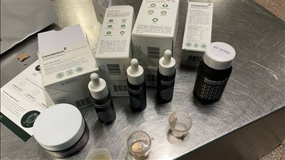 المعمل الكيمياوي يحدد مصير ديلر عثر بحوزته على مواد مخدرة 