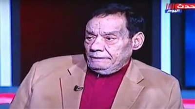 حلمي بكر: أمي آمنت بموهبتي عندما سقطت خلال أدائها فريضة الحج (فيديو)